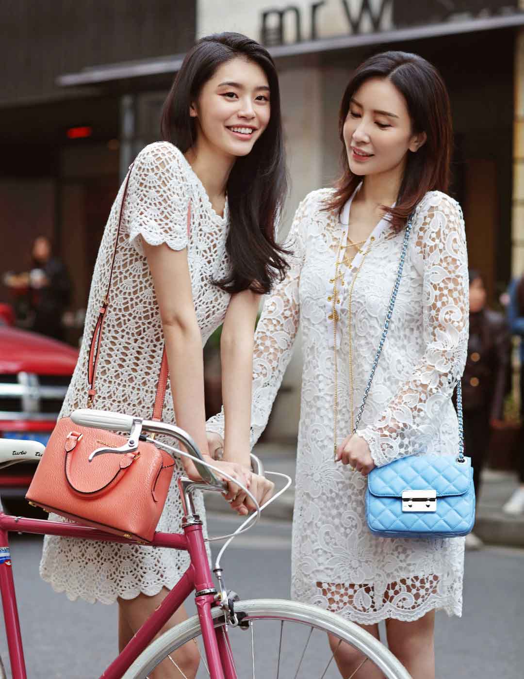 奚梦瑶x kelly应青蓝("以太空间"画廊合伙人)  —— 扮靓在一起