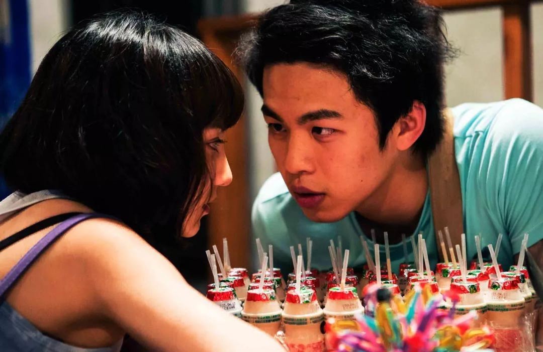 《醉·生梦死》中,李鸿其饰演一个叫做"老鼠"的男孩